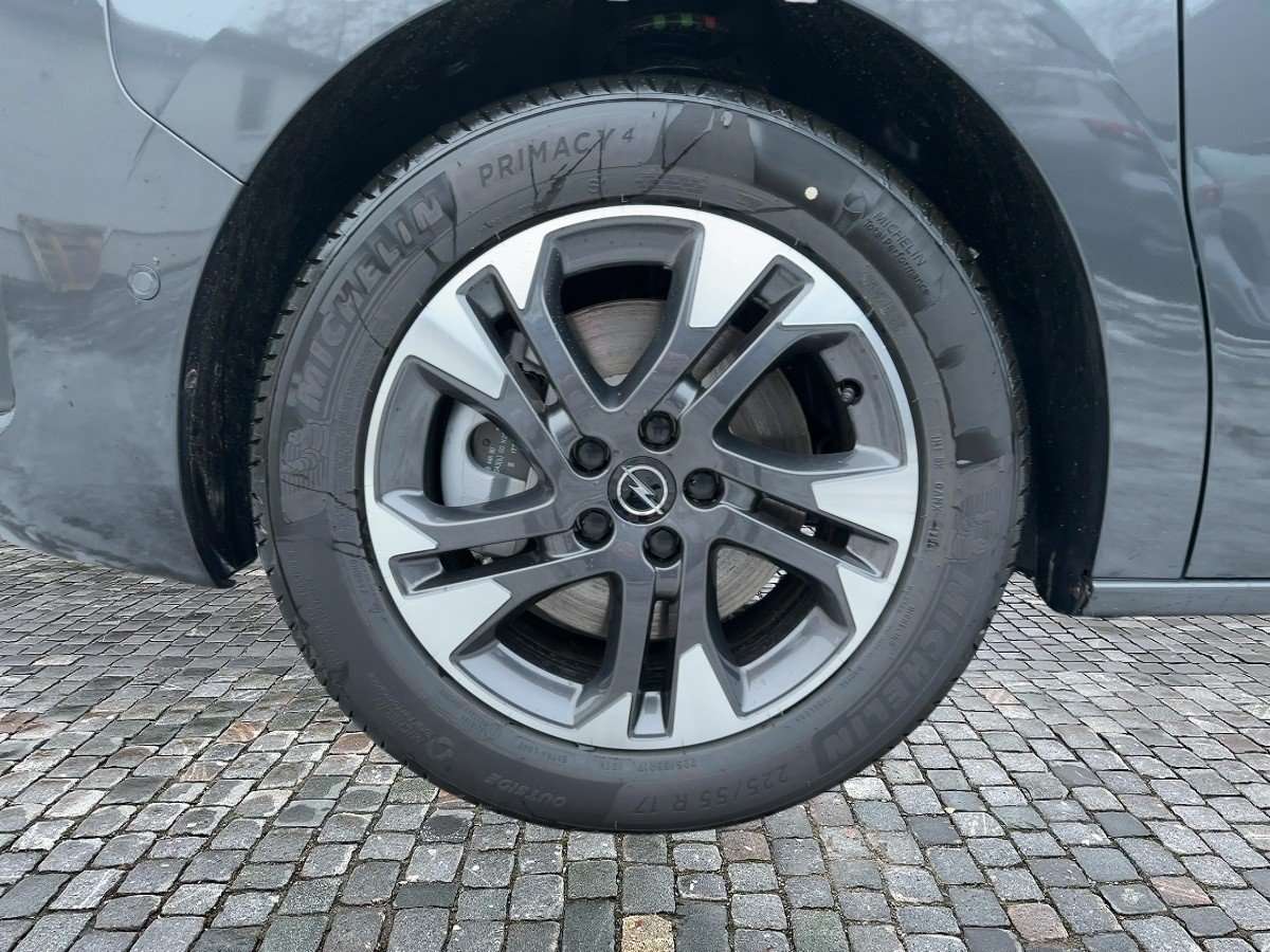 Fahrzeugbild eines Opel Zafira