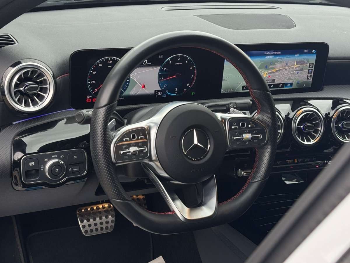 Fahrzeugbild eines Mercedes-Benz A-Klasse