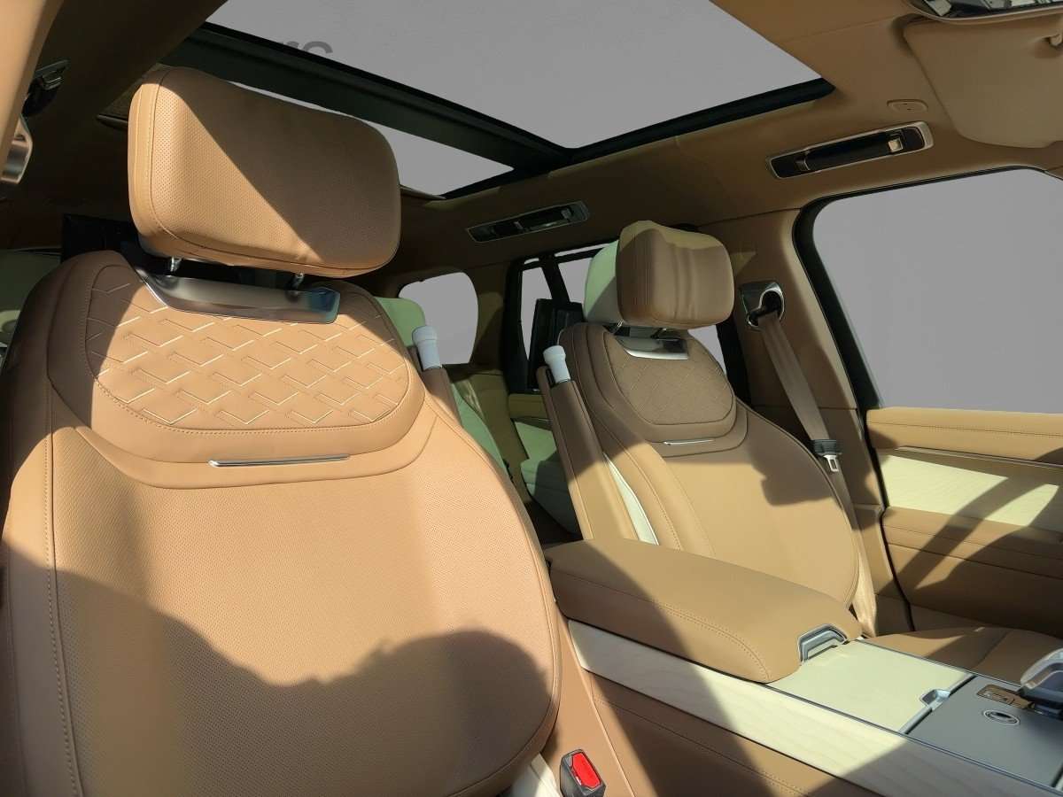 Fahrzeugbild eines Land Rover Range Rover