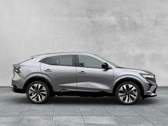 Fahrzeugbild eines Renault Rafale