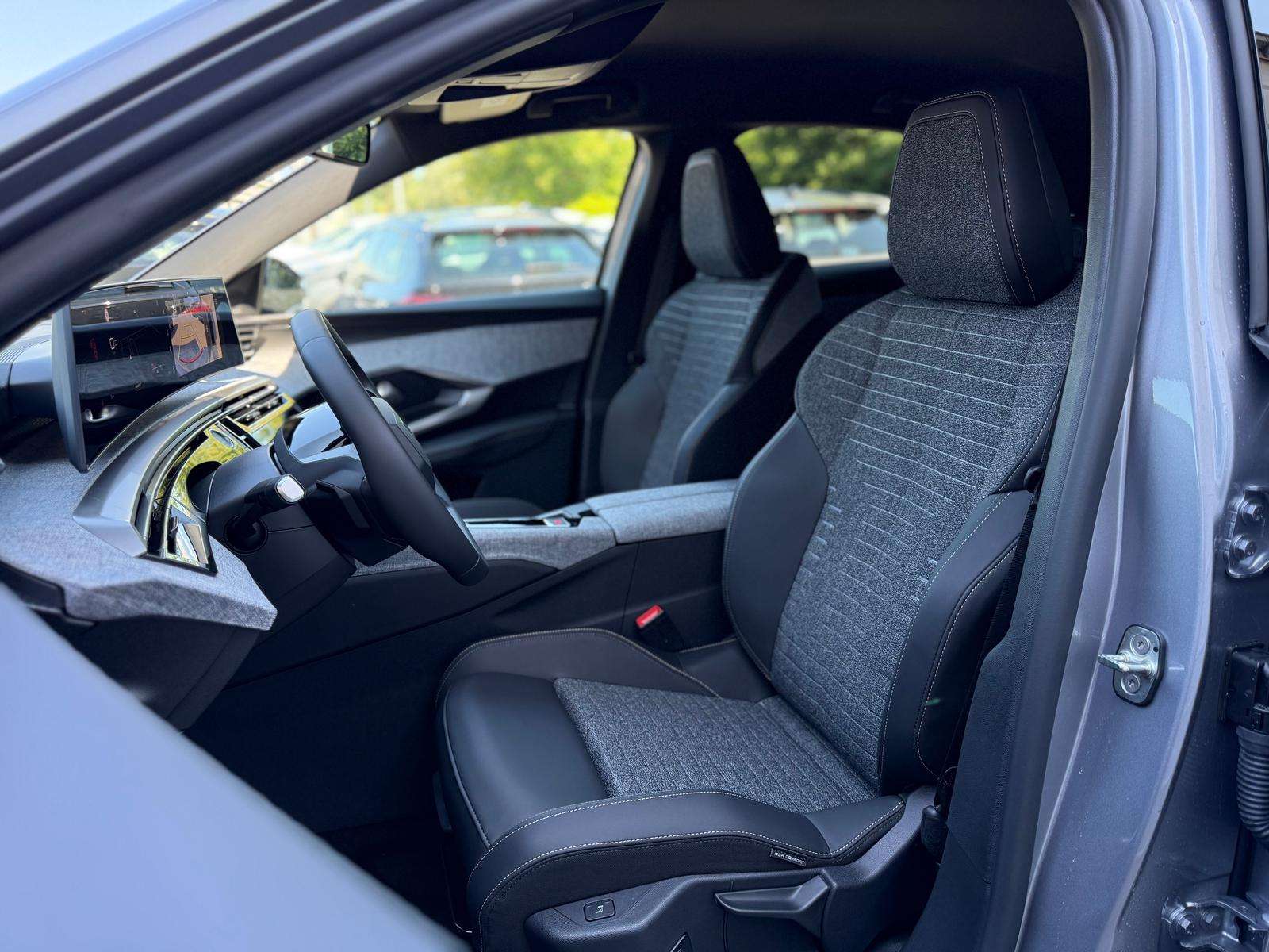 Fahrzeugbild eines Peugeot 3008