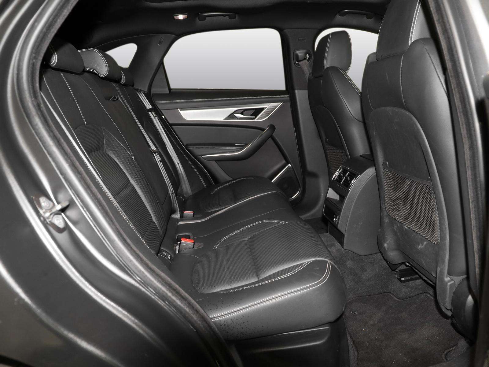 Fahrzeugbild eines Jaguar F-PACE