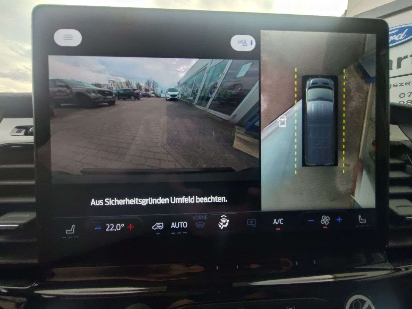 Fahrzeugbild eines Ford Transit