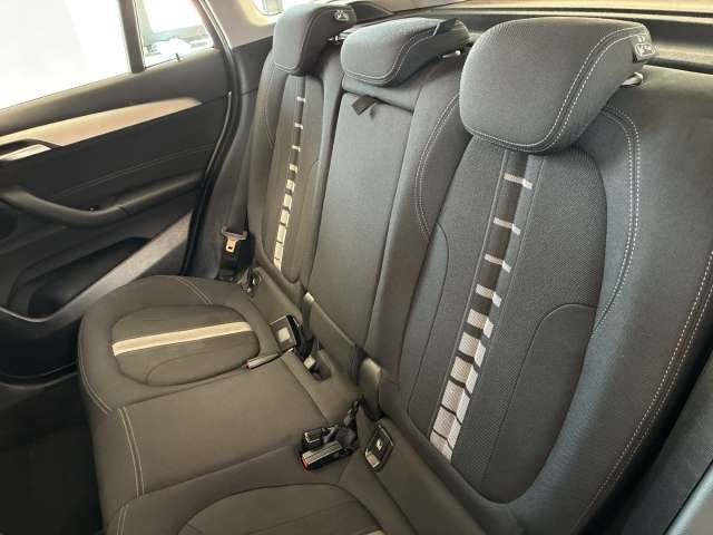 Fahrzeugbild eines BMW X1