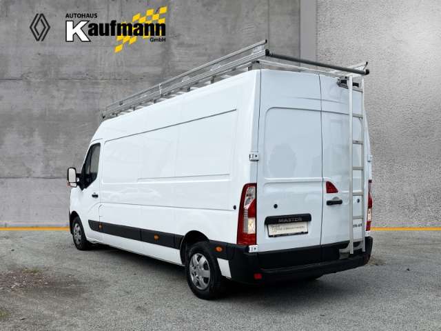 Fahrzeugbild eines Renault Master