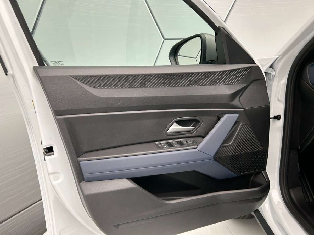 Fahrzeugbild eines Dacia Duster