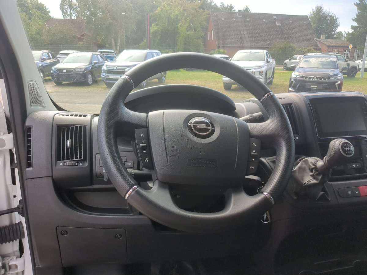Fahrzeugbild eines Opel Movano
