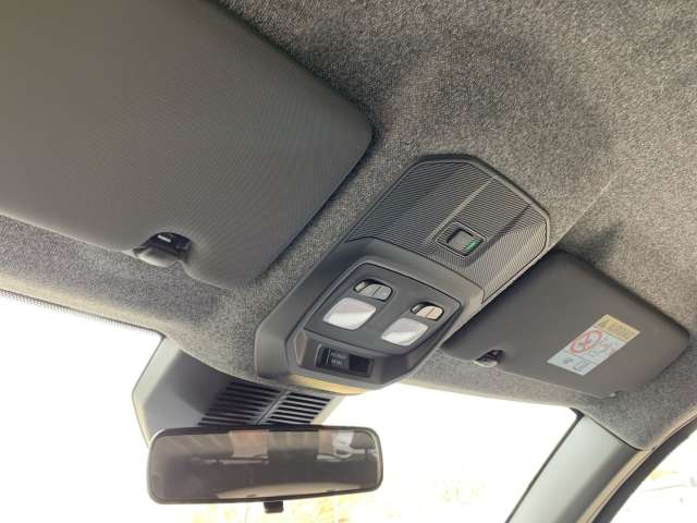 Fahrzeugbild eines Renault 4 E-TECH