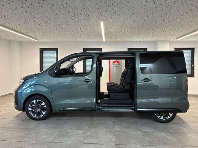 Fahrzeugbild eines Opel Zafira Life