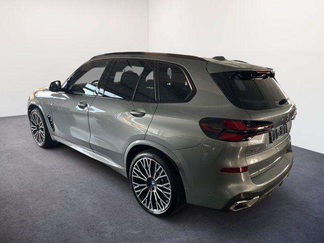 Fahrzeugbild eines BMW X5