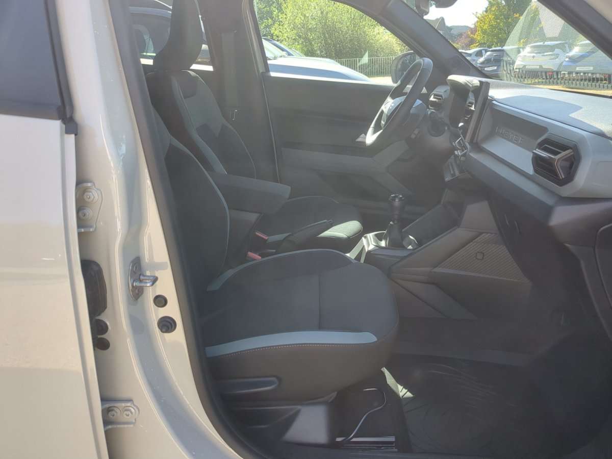 Fahrzeugbild eines Dacia Duster