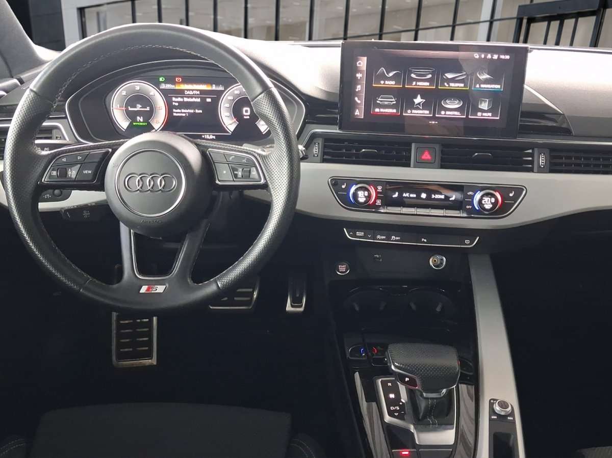Fahrzeugbild eines Audi A4