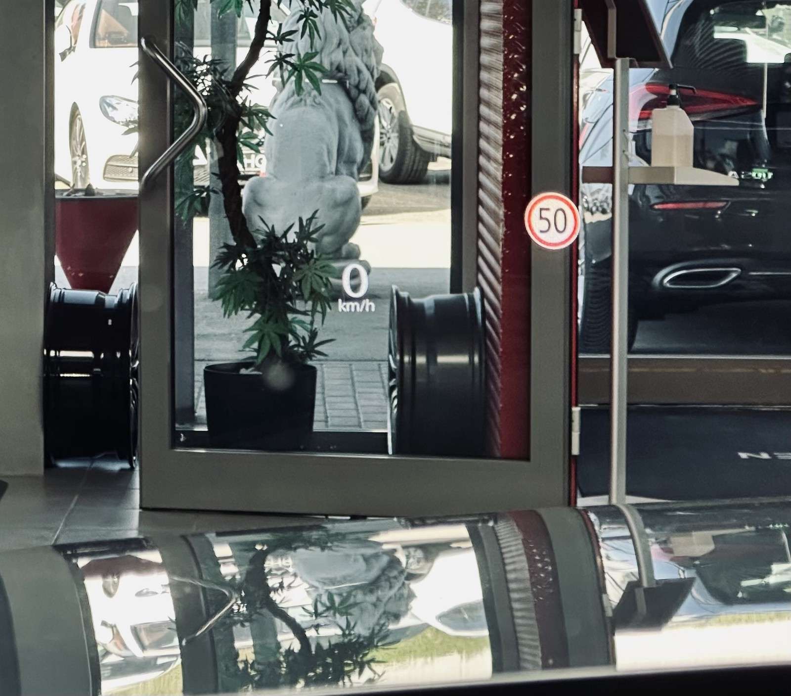 Fahrzeugbild eines Mazda CX-60