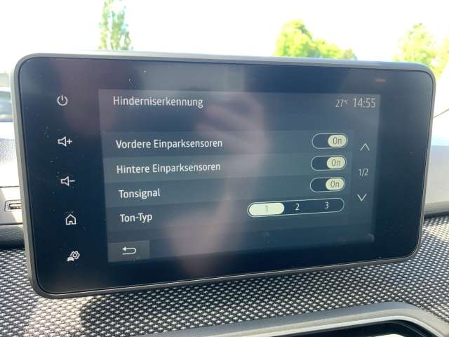 Fahrzeugbild eines Dacia Sandero
