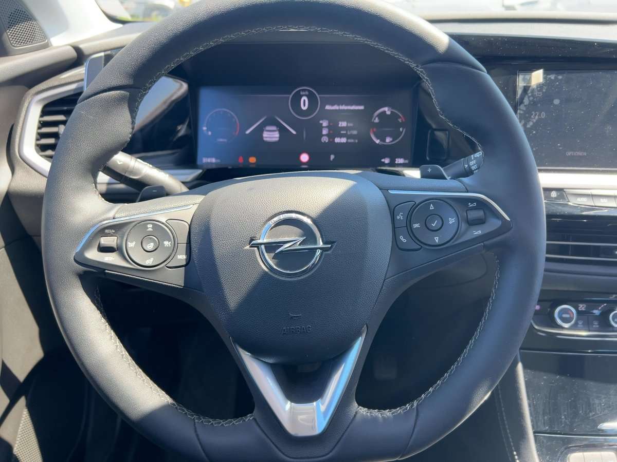 Fahrzeugbild eines Opel Grandland X