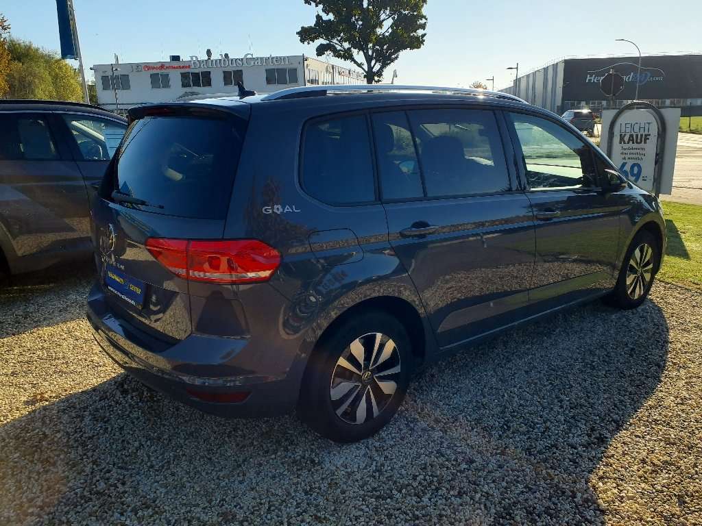 Fahrzeugbild eines Volkswagen Touran
