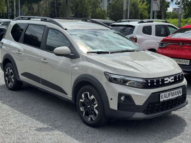 Fahrzeugbild eines Dacia Jogger