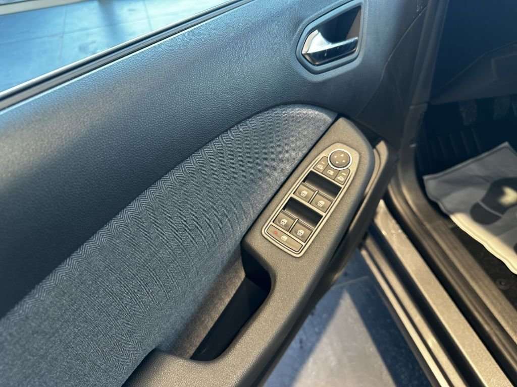 Fahrzeugbild eines Renault Clio
