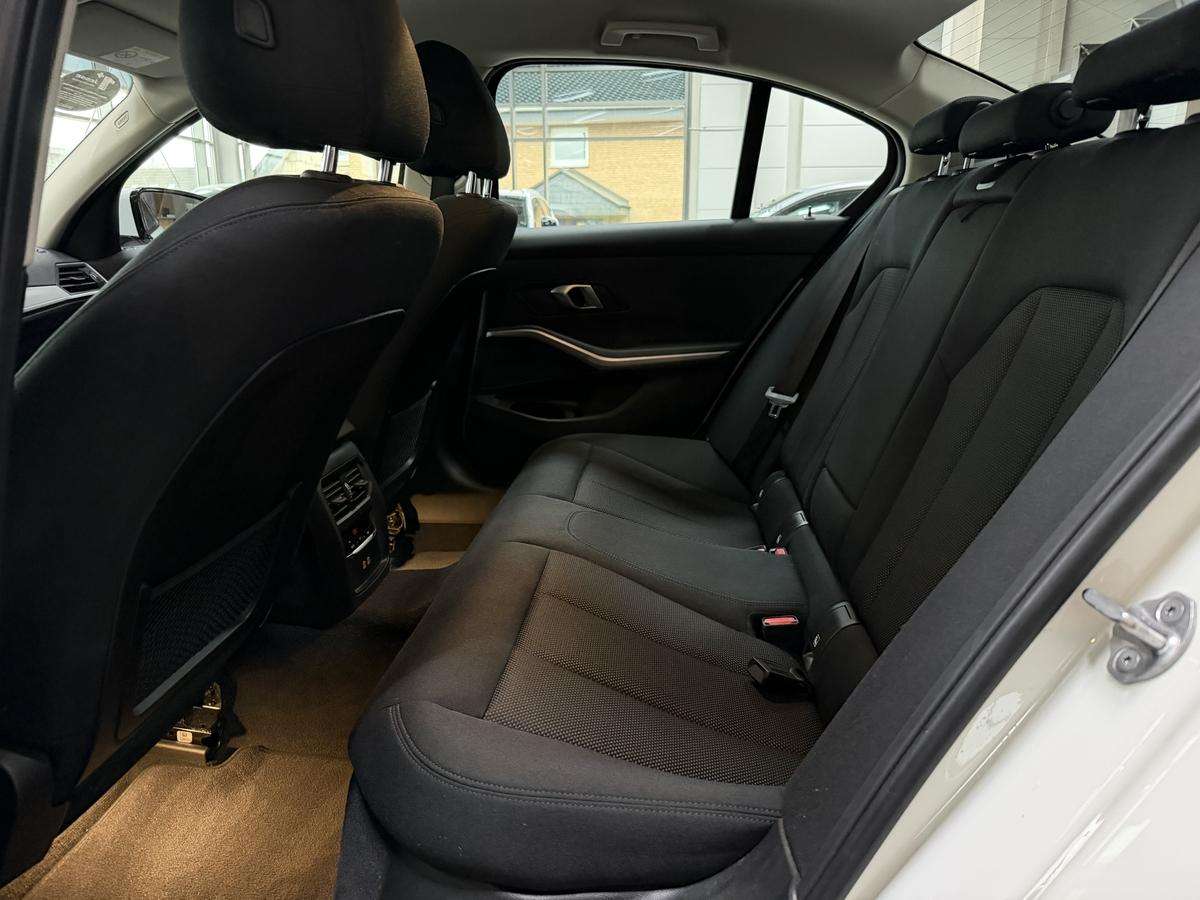 Fahrzeugbild eines BMW 3er-Reihe