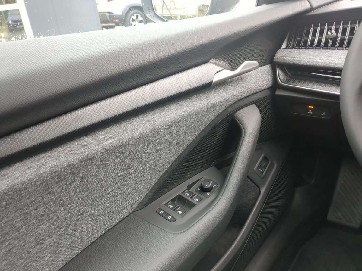 Fahrzeugbild eines Skoda Superb