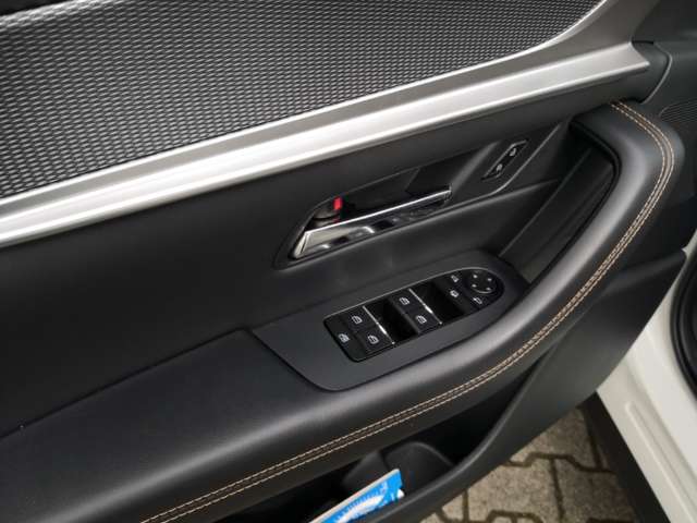 Fahrzeugbild eines Mazda CX-60