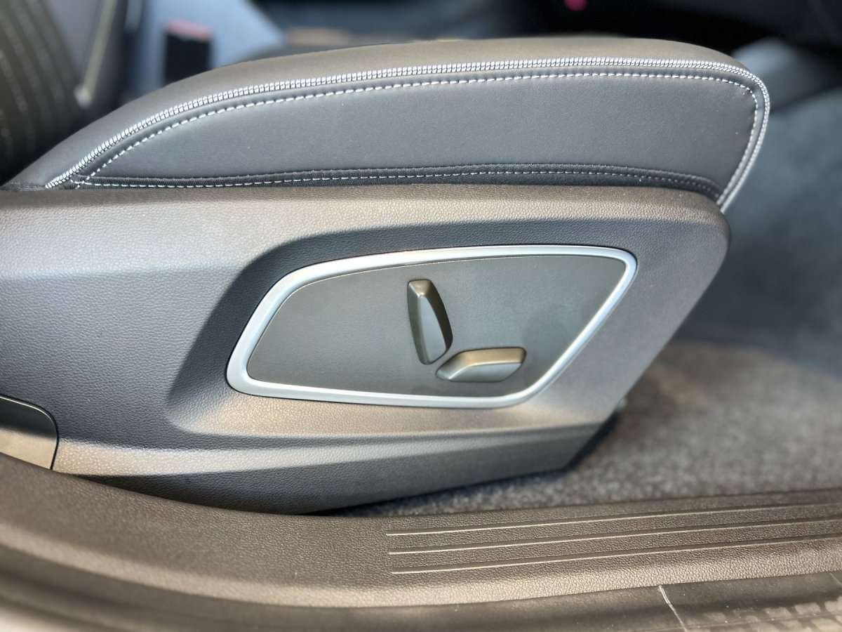 Fahrzeugbild eines Renault Megane E-TECH