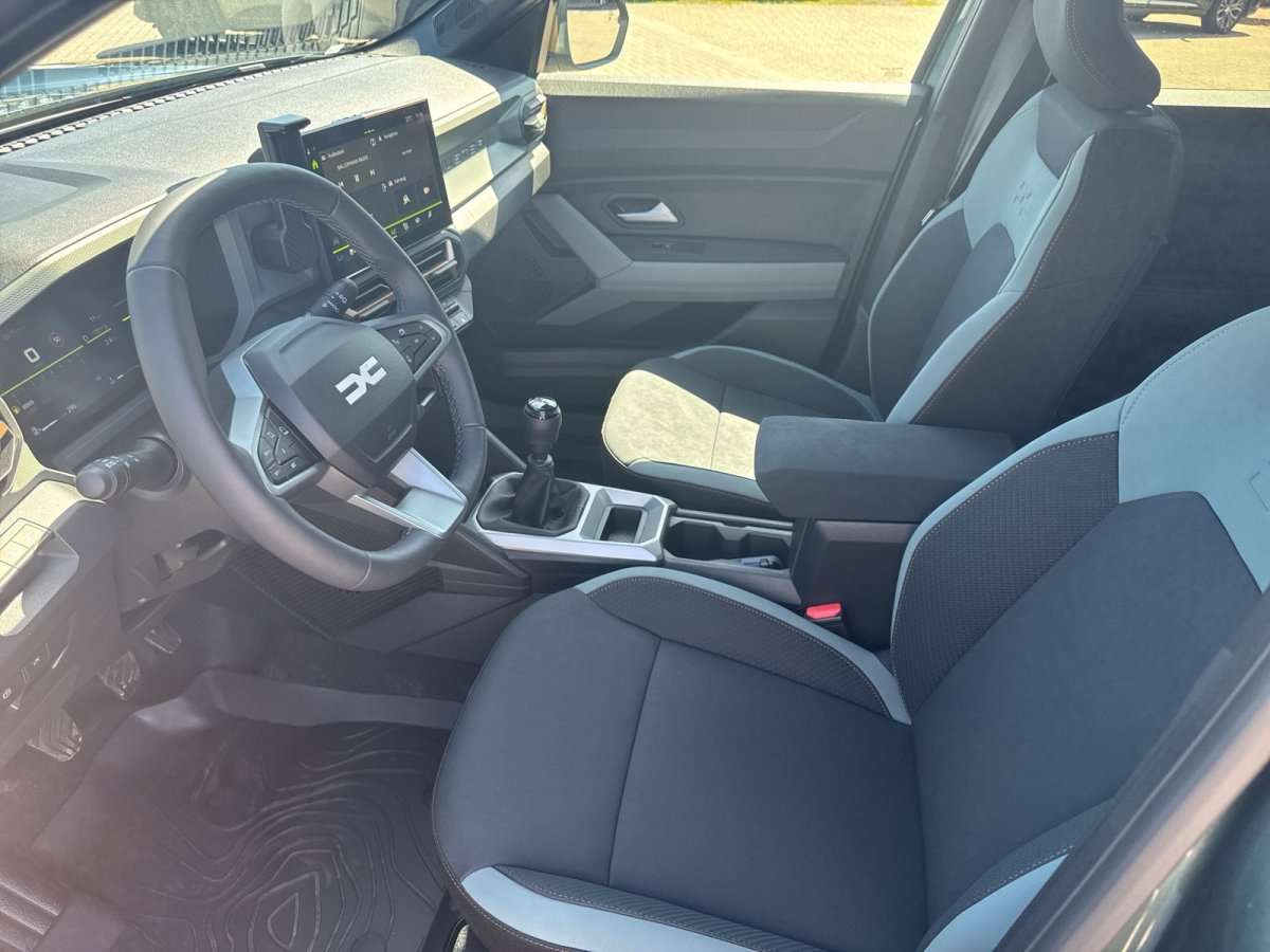 Fahrzeugbild eines Dacia Duster
