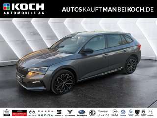 Schräge Frontansicht auf einen Skoda Scala , freigestellt