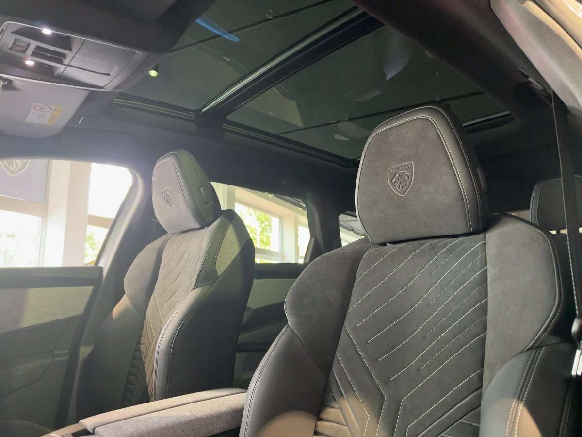 Fahrzeugbild eines Peugeot 5008