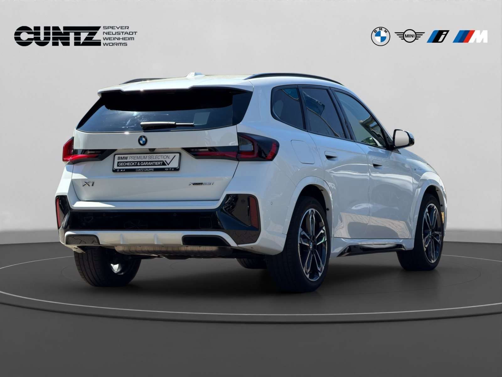 Fahrzeugbild eines BMW X1