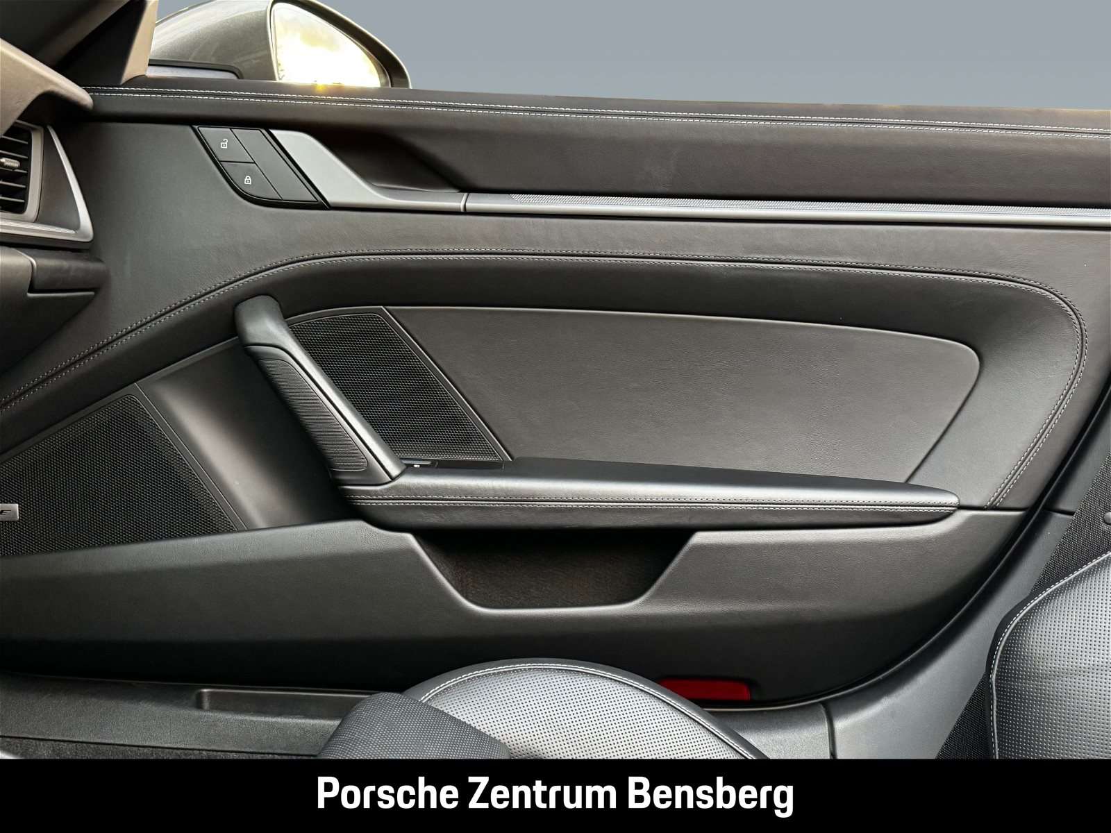 Fahrzeugbild eines Porsche 911