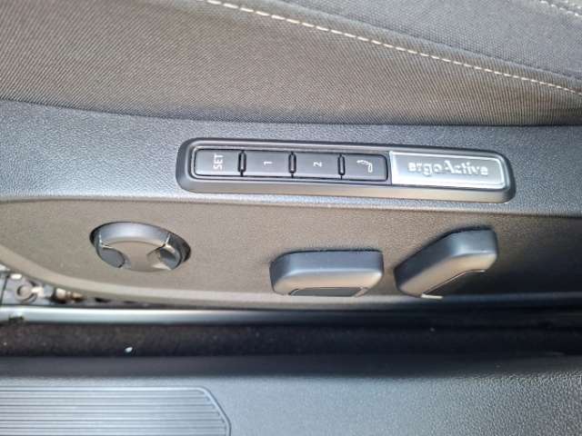 Fahrzeugbild eines Volkswagen Golf