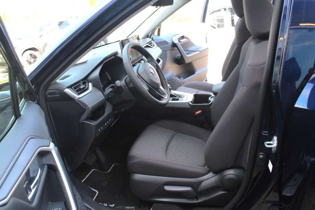 Fahrzeugbild eines Toyota RAV4
