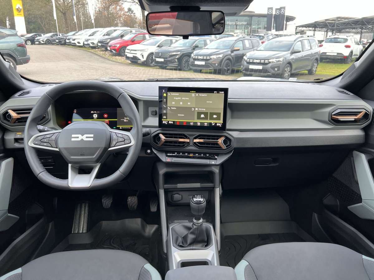 Fahrzeugbild eines Dacia Bigster