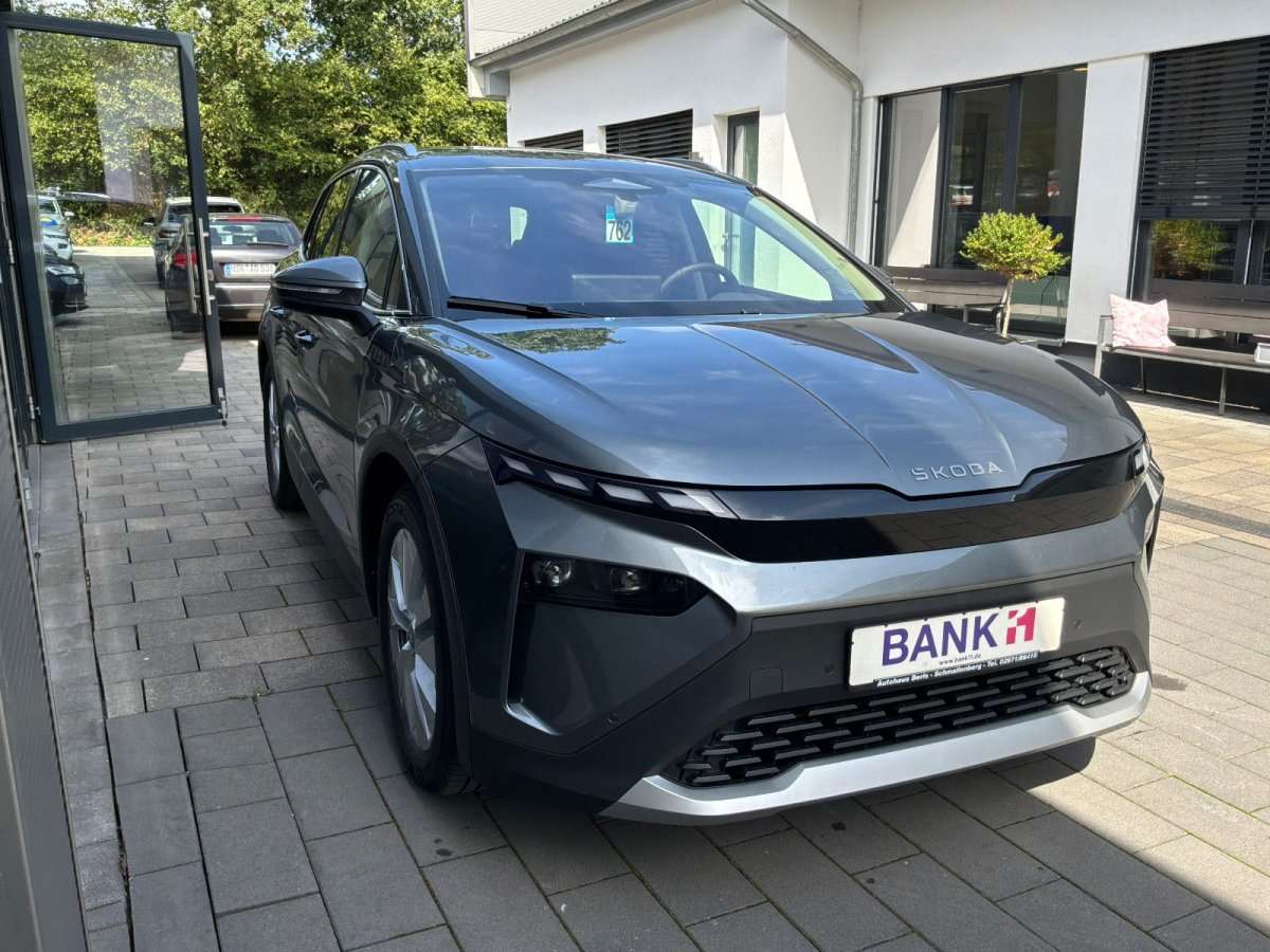 Fahrzeugbild eines Skoda ELROQ