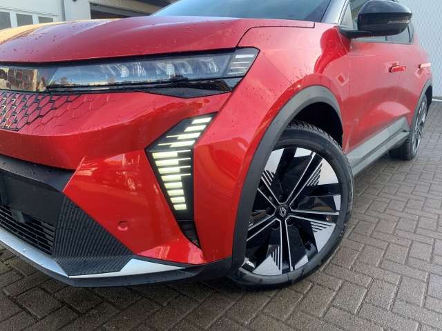 Fahrzeugbild eines Renault Scenic E-TECH