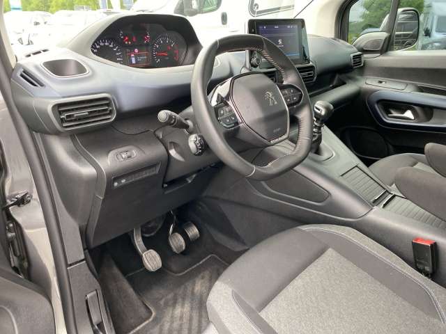 Fahrzeugbild eines Peugeot Rifter