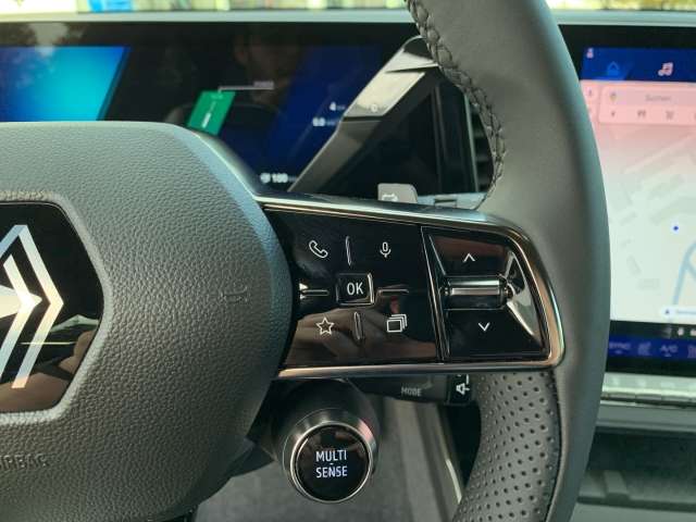 Fahrzeugbild eines Renault Scenic E-TECH