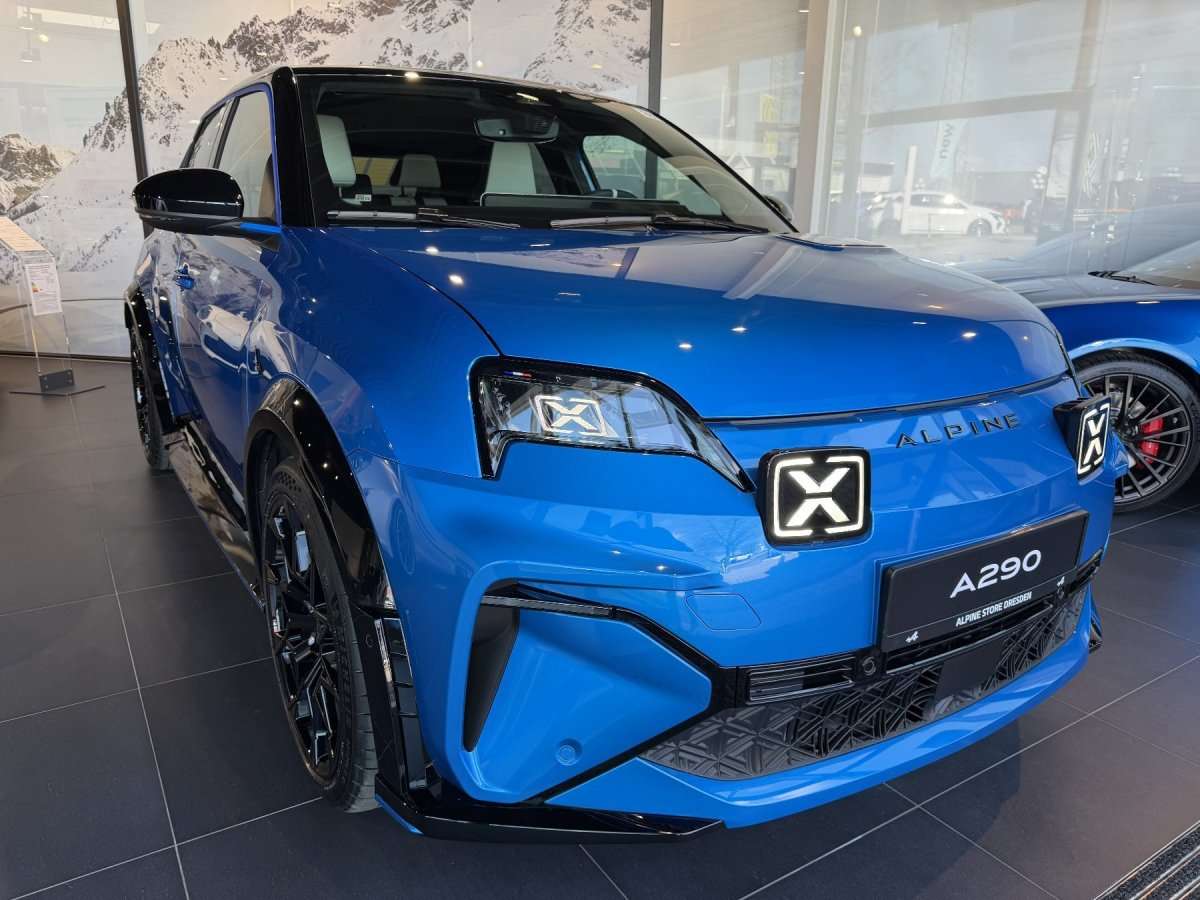 Fahrzeugbild eines Alpine A290