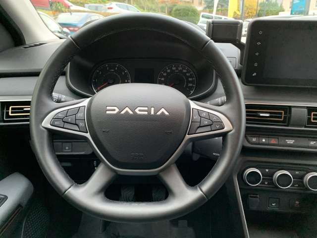 Fahrzeugbild eines Dacia Jogger