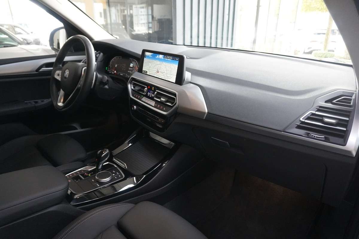 Fahrzeugbild eines BMW X3