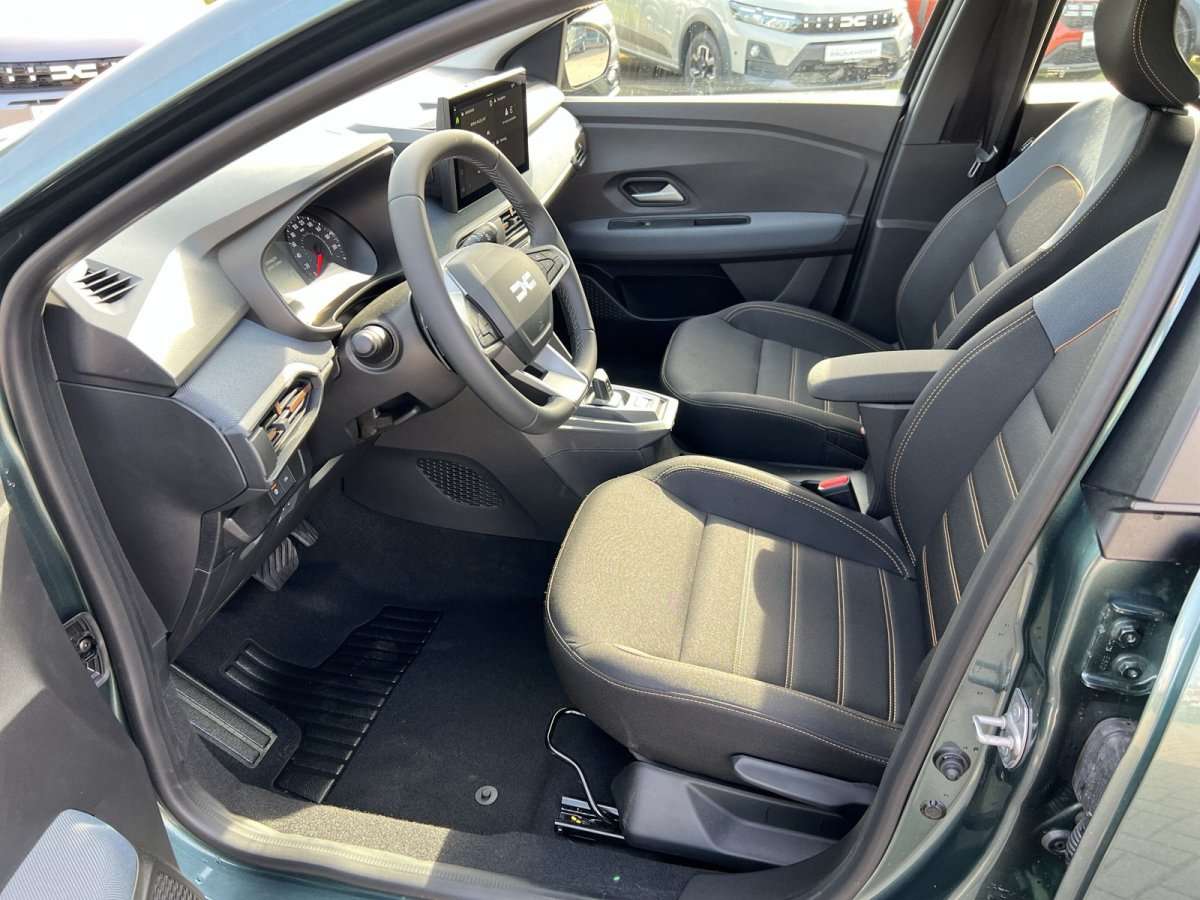 Fahrzeugbild eines Dacia Sandero