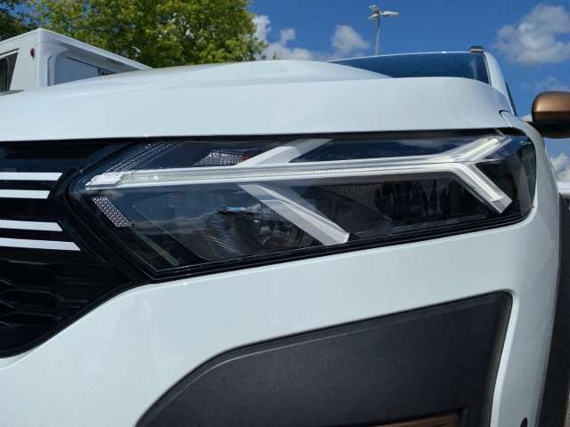 Fahrzeugbild eines Dacia Jogger