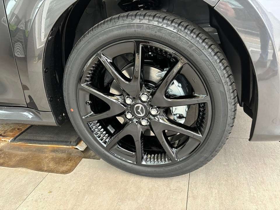 Fahrzeugbild eines Mazda Mazda2 Hybrid