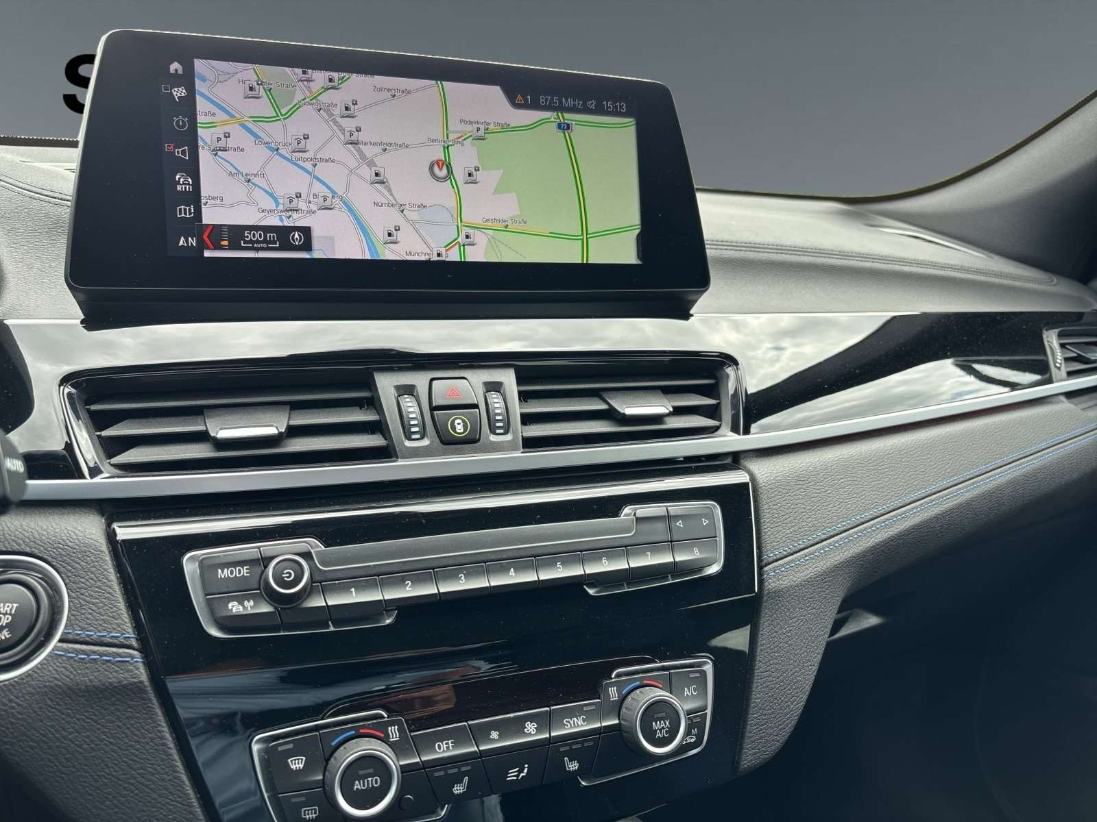 Fahrzeugbild eines BMW X2