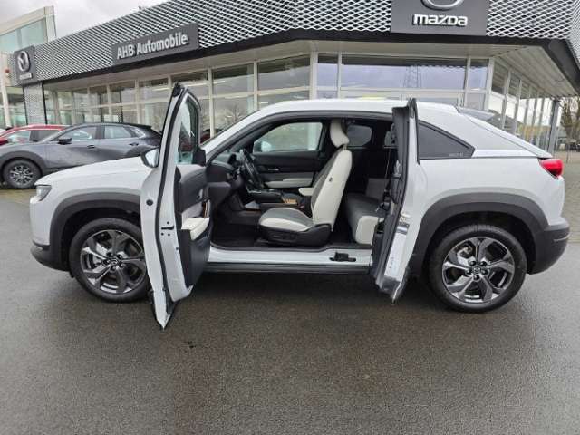 Fahrzeugbild eines Mazda MX-30