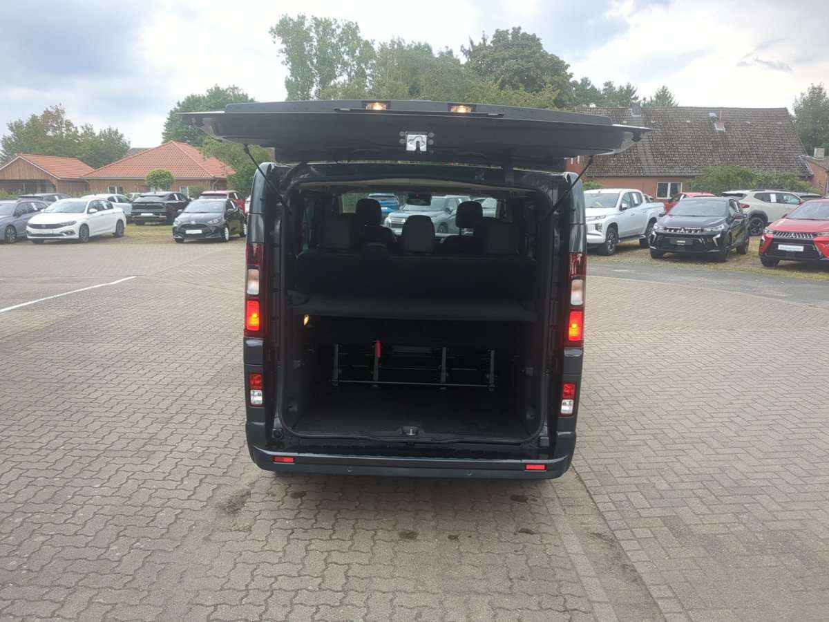 Fahrzeugbild eines Nissan Primastar