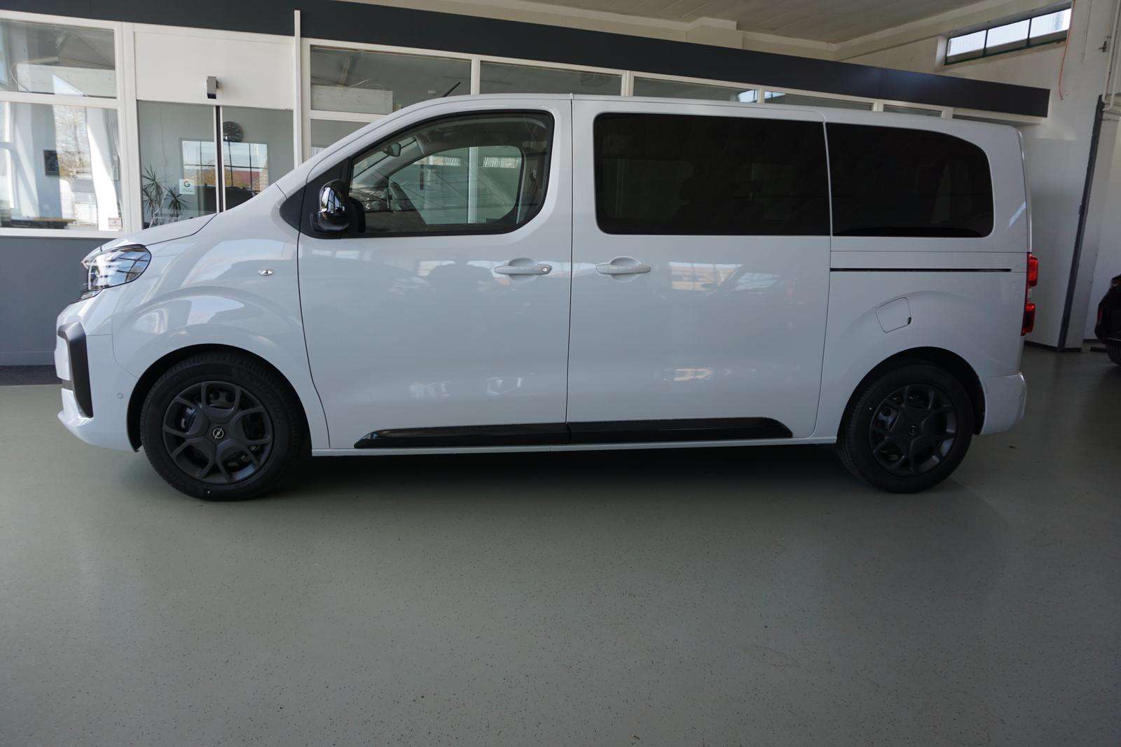 Fahrzeugbild eines Opel Zafira Life