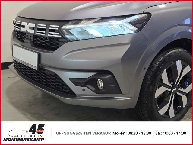 Fahrzeugbild eines Dacia Sandero