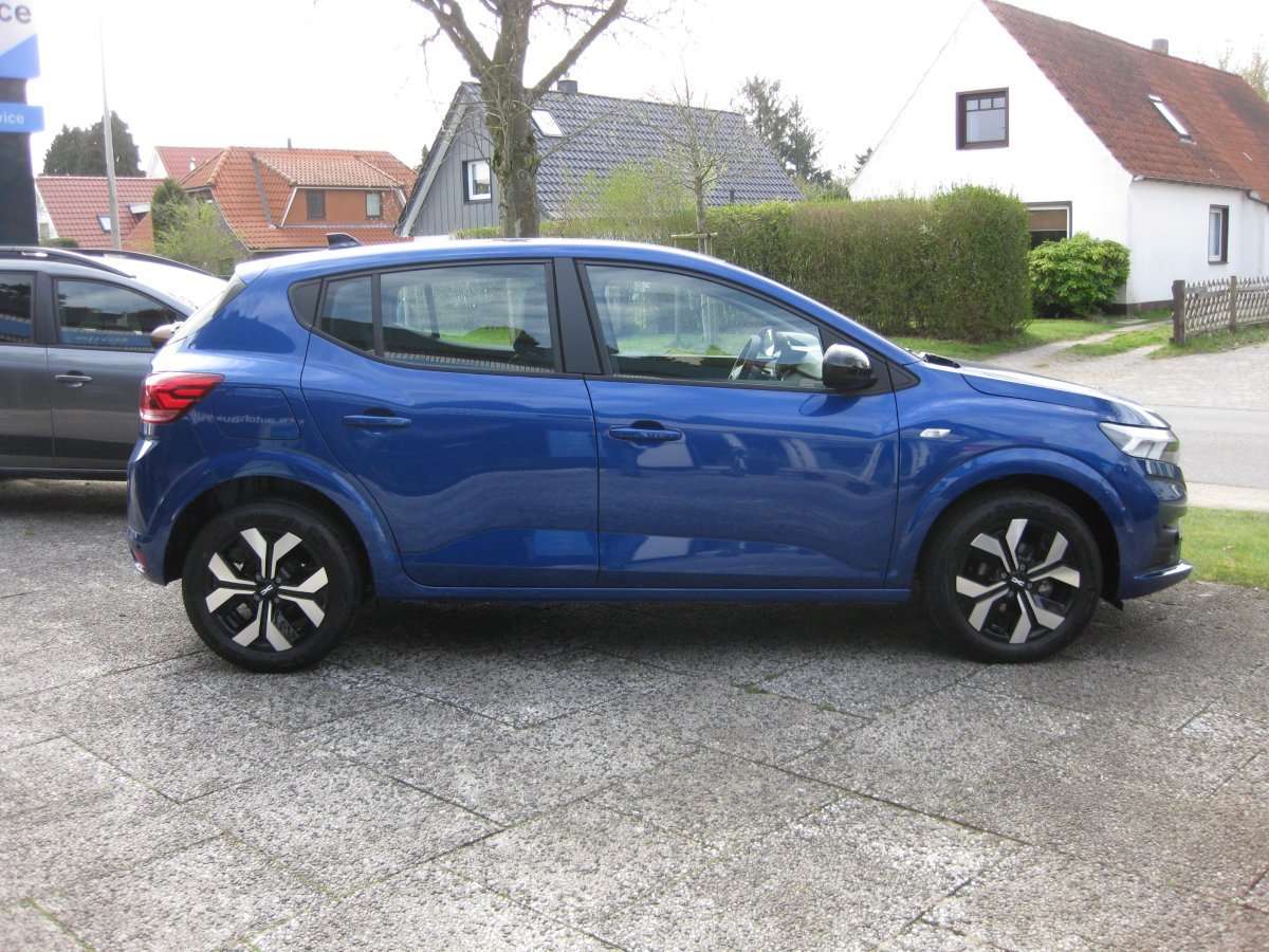 Fahrzeugbild eines Dacia Sandero